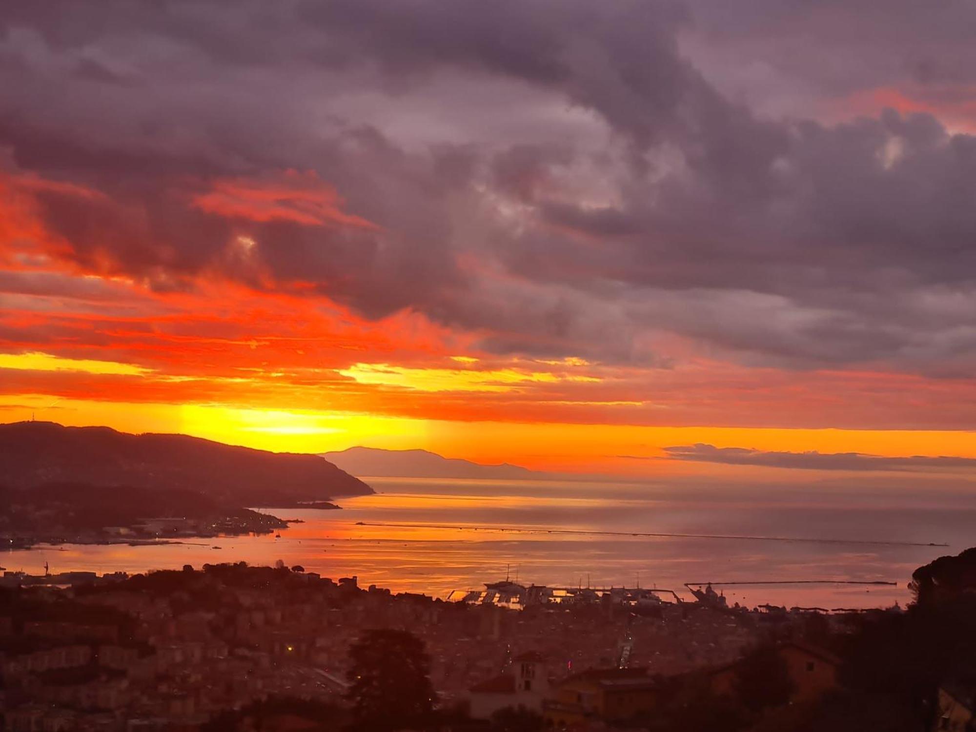 Appartement D'Oro E D'Azzurro à La Spezia Extérieur photo